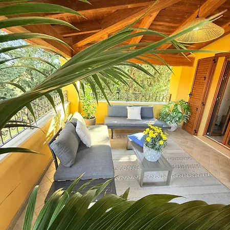 Vakantiehuis Eden Olia Speciosa